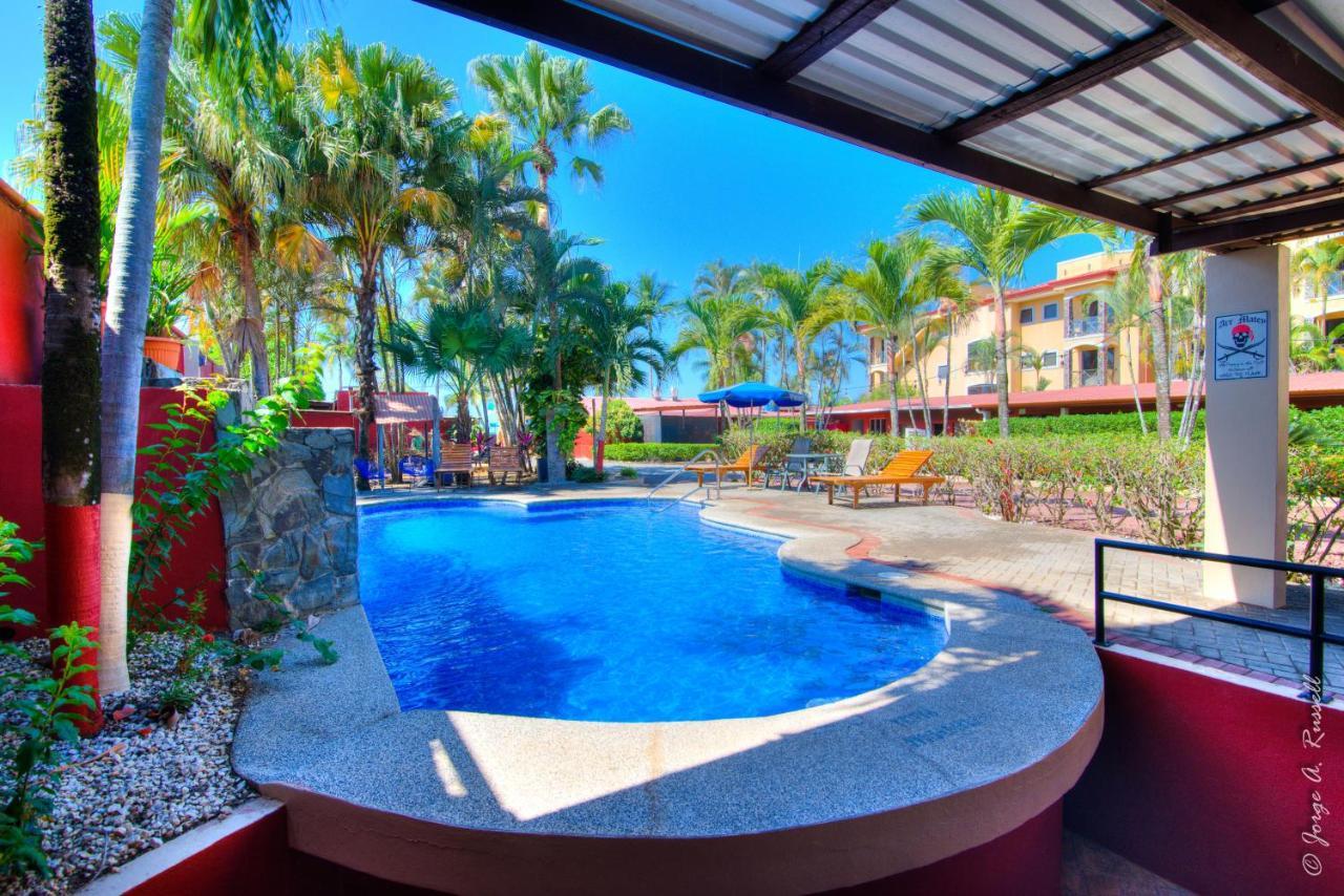 יקו Clarita'S Hotel מראה חיצוני תמונה
